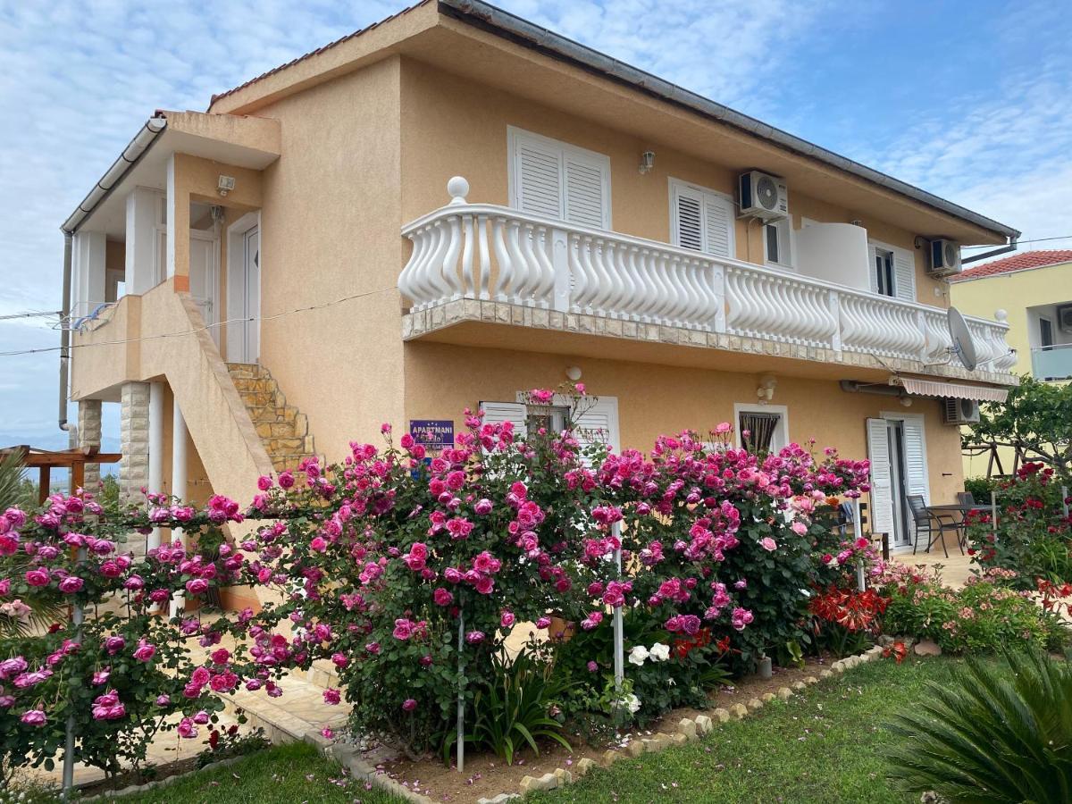 Apartments Lolo Privlaka  Exterior foto