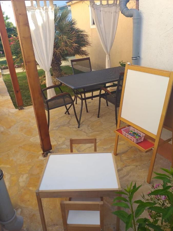 Apartments Lolo Privlaka  Exterior foto